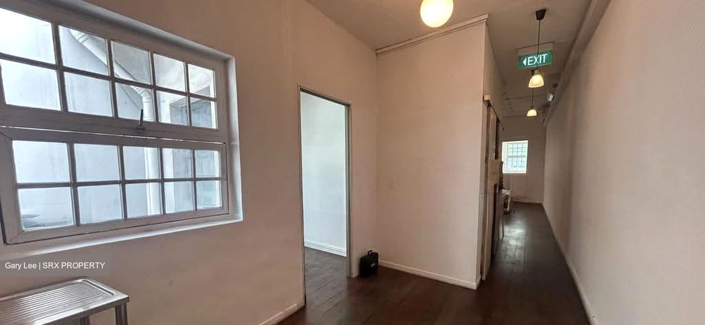South Bridge Road (D1), Office #637814271